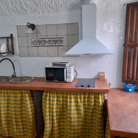 Cuevas La Chumbera Guest House Benalua de Guadix Luaran gambar