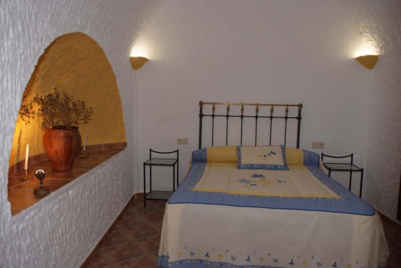 Cuevas La Chumbera Guest House Benalua de Guadix Luaran gambar