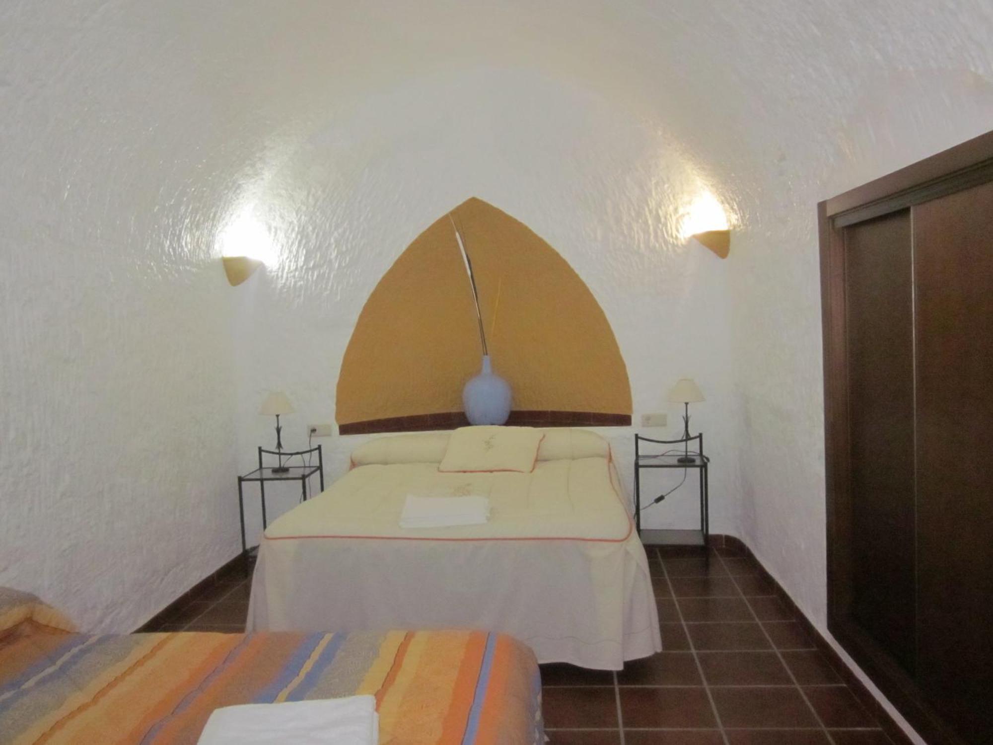 Cuevas La Chumbera Guest House Benalua de Guadix Luaran gambar