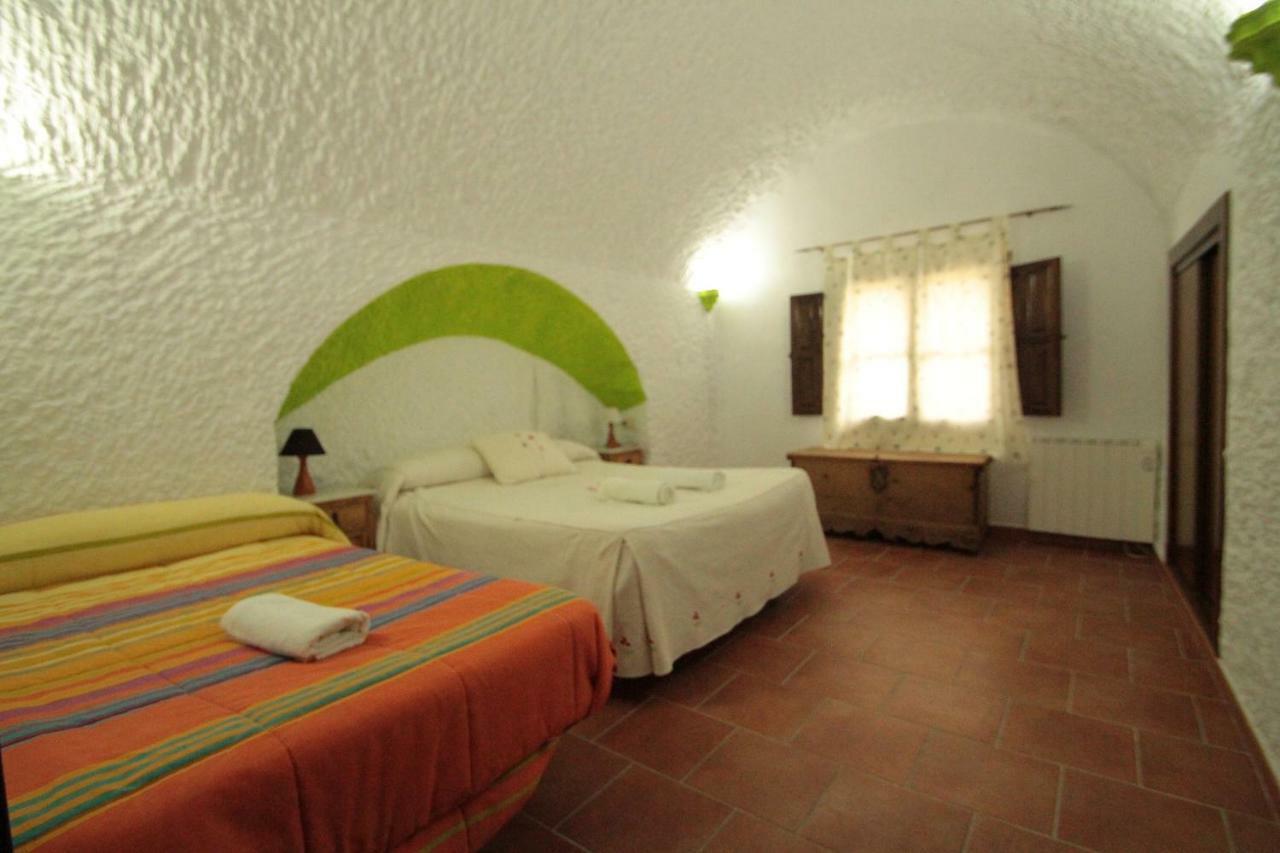Cuevas La Chumbera Guest House Benalua de Guadix Luaran gambar